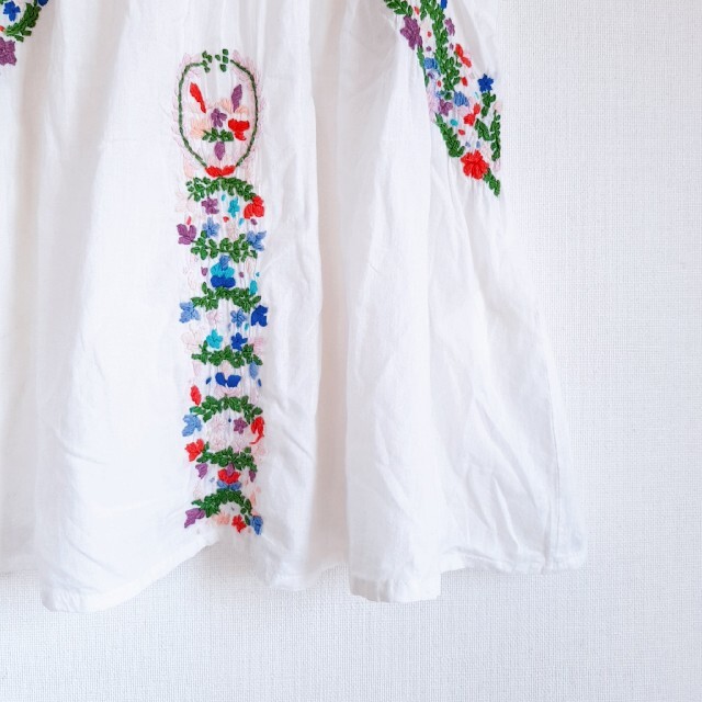 新作入荷!!】 刺繍好き必見 アナザーエディション 手刺繍ブラウス 花柄