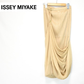イッセイミヤケ(ISSEY MIYAKE)のISSEY MIYAKE プリーツプリーズ 変形 デザイン ロングスカート(ロングスカート)