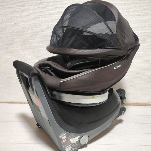 combi(コンビ)の【送料込】コンビ 綺麗 クルムーヴスマートISOFIX コンパクト 新生児～ キッズ/ベビー/マタニティの外出/移動用品(自動車用チャイルドシート本体)の商品写真