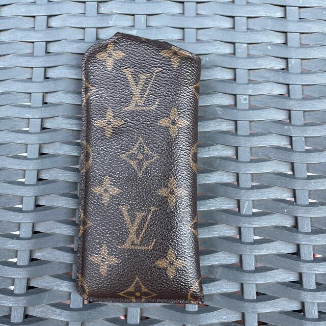 LOUIS VUITTON(ルイヴィトン)のヴィトン　メガネケース　モノグラム レディースのファッション小物(サングラス/メガネ)の商品写真