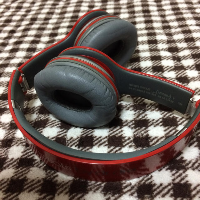 Supreme(シュプリーム)のBeats ヘッドホン スマホ/家電/カメラのオーディオ機器(ヘッドフォン/イヤフォン)の商品写真