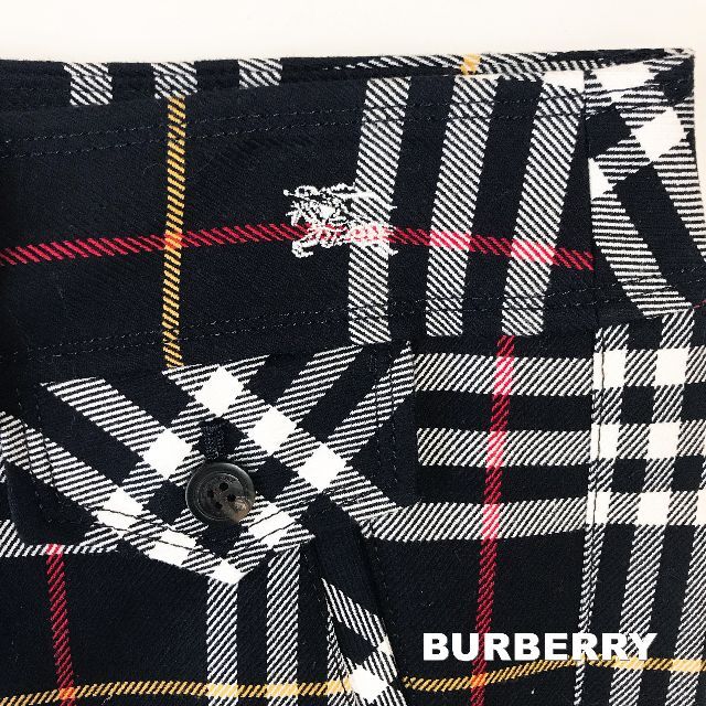 BURBERRY BLUE LABEL(バーバリーブルーレーベル)の【BURBERRY】バーバリーブルーレーベル マイクロチェック ハーフ丈パンツ レディースのパンツ(ハーフパンツ)の商品写真