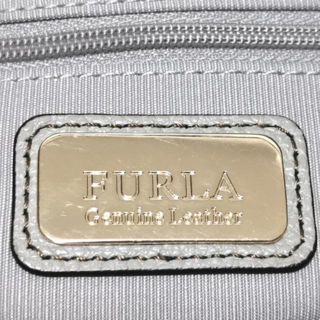 Furla(フルラ)のフルラ ショルダーバッグ - ライトグレー レディースのバッグ(ショルダーバッグ)の商品写真