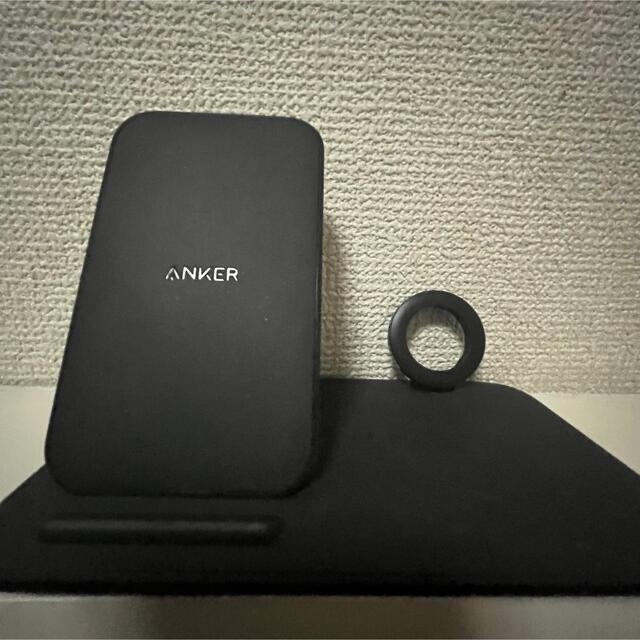 iPhone(アイフォーン)のAnker3in1充電ホルダー＋PowerPortSpeed 4USBセット販売 スマホ/家電/カメラのスマートフォン/携帯電話(バッテリー/充電器)の商品写真