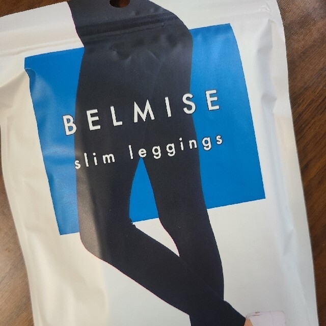 ベルミス  BELMISEスリムレギンス Mサイズ（M~L） レディースのレッグウェア(レギンス/スパッツ)の商品写真