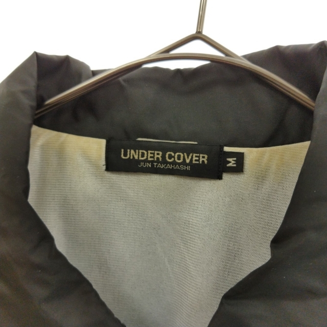 UNDERCOVER(アンダーカバー)のUNDERCOVER アンダーカバー ロゴプリントカバーオール コーチジャケット ナイロンジャケット ブラック UCR9201 メンズのジャケット/アウター(フライトジャケット)の商品写真