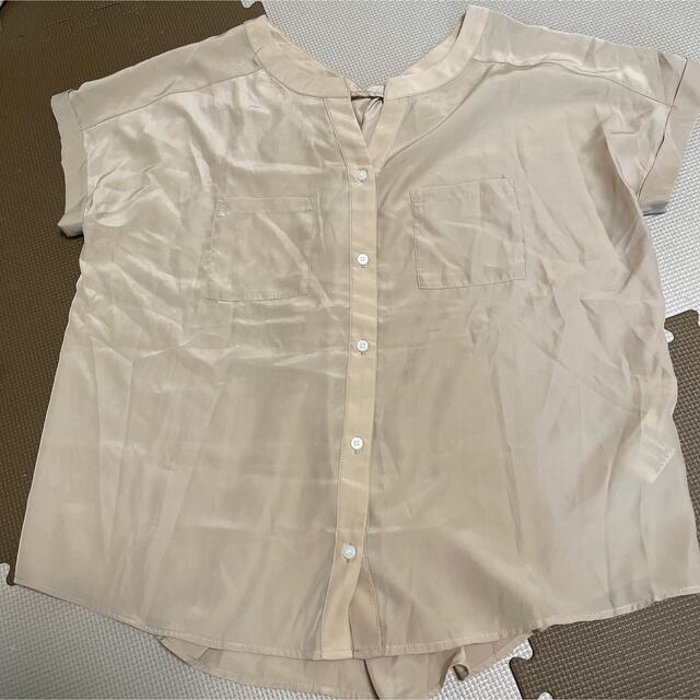 chocol raffine robe(ショコラフィネローブ)のベージュ半袖シャツ レディースのトップス(シャツ/ブラウス(半袖/袖なし))の商品写真