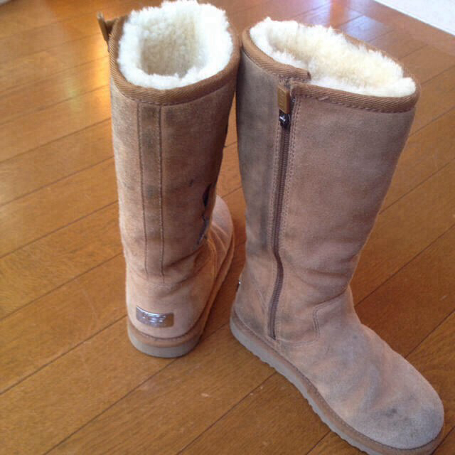 UGG(アグ)のUGGのブーツ（19センチ） キッズ/ベビー/マタニティのキッズ靴/シューズ(15cm~)(その他)の商品写真