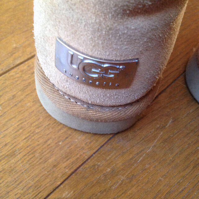 UGG(アグ)のUGGのブーツ（19センチ） キッズ/ベビー/マタニティのキッズ靴/シューズ(15cm~)(その他)の商品写真