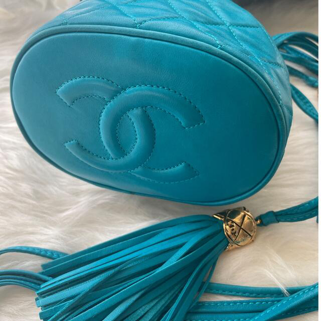 CHANEL(シャネル)の【美品】vintage CHANEL ターコイズブルー フリンジショルダーバッグ レディースのバッグ(ショルダーバッグ)の商品写真