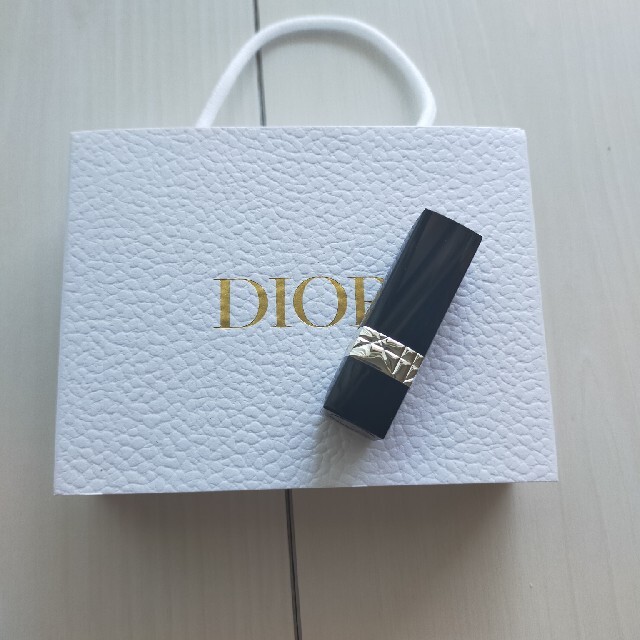 Dior(ディオール)の【新品未使用】ディオール　口紅　ルージュディオール　999Sサテン コスメ/美容のベースメイク/化粧品(口紅)の商品写真