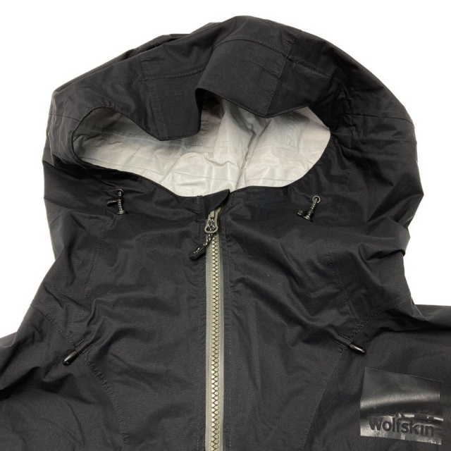 Jack Wolfskin(ジャックウルフスキン)の☆☆Jack Wolfskin ジャックウルフスキン CLOUDBURST JACKET ジャケット L メンズ 5027611-6000 804 ブラック メンズのジャケット/アウター(その他)の商品写真