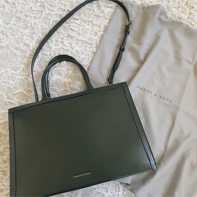 美品 CHARLES & KEITH 2way ショルダーバッグ トート 保存袋 | フリマアプリ ラクマ