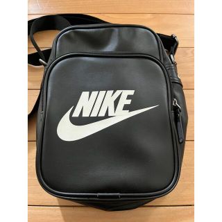 ナイキ(NIKE)のNIKEショルダーバッグ(ショルダーバッグ)