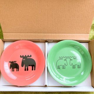 モズ(moz)の【新品未使用】moz ミニプレート 北欧デザイン カラフルプレート 2枚セット(食器)