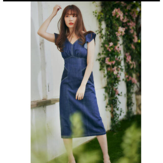 デニムワンピRuffled Shoulder Denim Midi Dress 