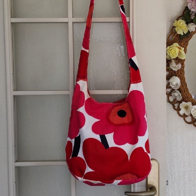 marimekko(マリメッコ)のmarimekko　マリメッコ　ショルダーバッグ レディースのバッグ(ショルダーバッグ)の商品写真