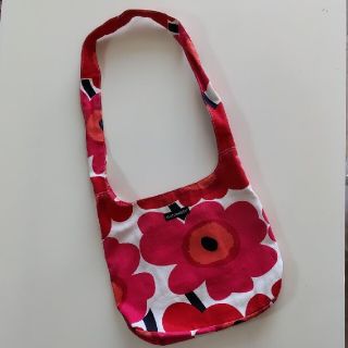 マリメッコ(marimekko)のmarimekko　マリメッコ　ショルダーバッグ(ショルダーバッグ)