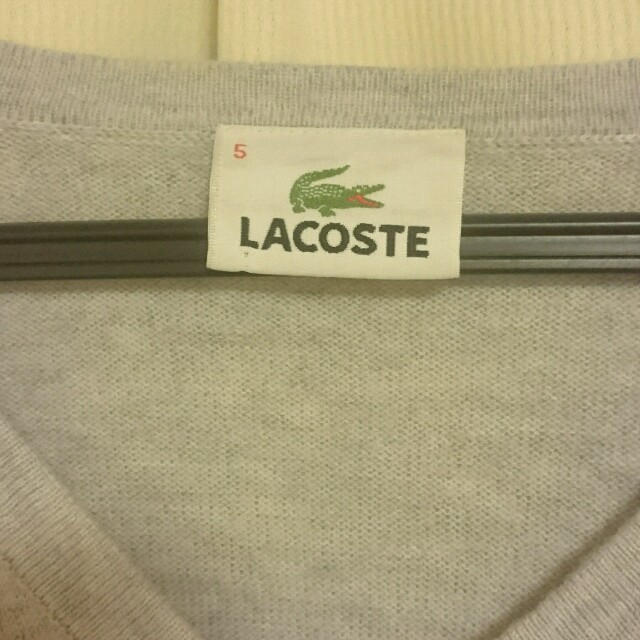 LACOSTE(ラコステ)のLACOSTE Vネックニット メンズのトップス(ニット/セーター)の商品写真