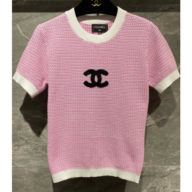 CHANEL - CHANEL CCロゴ 半袖ニットの通販 by like's shop｜シャネルならラクマ