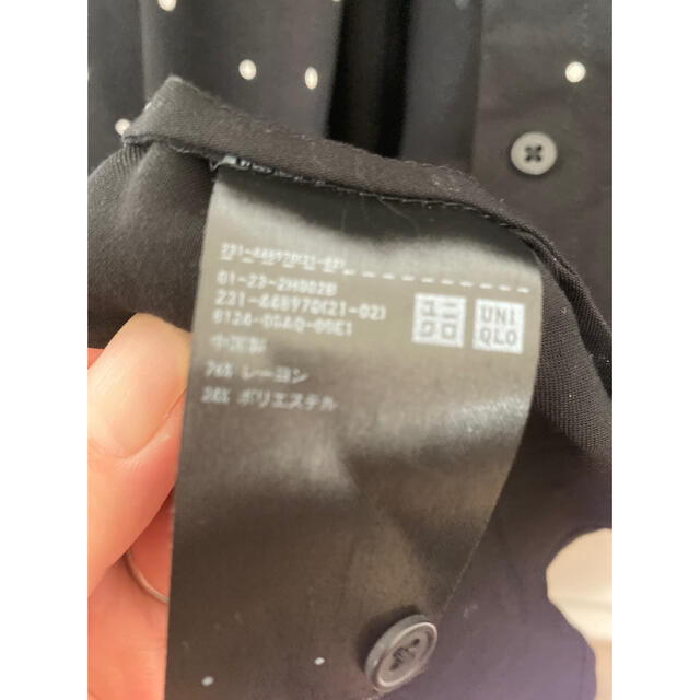 UNIQLO(ユニクロ)のユニクロ　ドットブラウス レディースのトップス(シャツ/ブラウス(長袖/七分))の商品写真