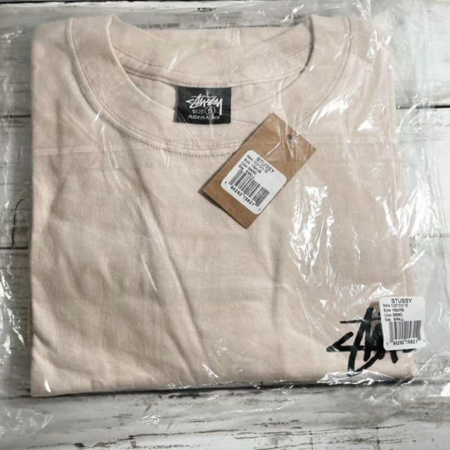 STUSSY(ステューシー)の【新品】stussy Tシャツ　サイズS スモーク メンズのトップス(Tシャツ/カットソー(半袖/袖なし))の商品写真