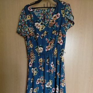 ローラアシュレイ(LAURA ASHLEY)のローラーアシュレイ希少柄20日まで！1000円値下きしました(ロングワンピース/マキシワンピース)