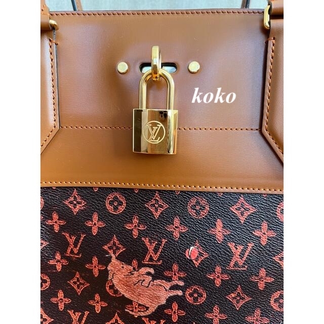 LOUIS VUITTON - ルイヴィトン キャットグラムシティー LOUIS VUITTON - ルイヴィトン キャットグラムシティー