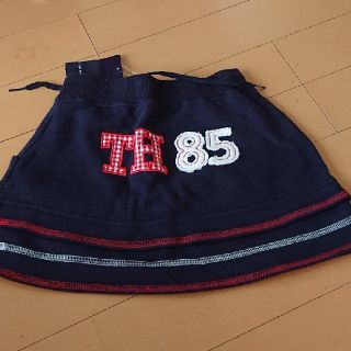 トミーヒルフィガー(TOMMY HILFIGER)の新品  TOMMY HILFIG スカート １００　ネイビー  TOMMY(スカート)