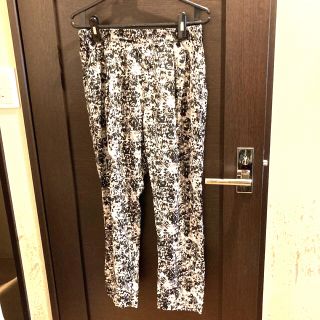 薄手のサラッとパンツ　春夏用(カジュアルパンツ)