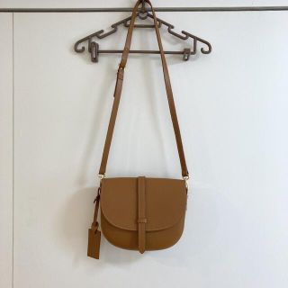 ユナイテッドアローズグリーンレーベルリラクシング(UNITED ARROWS green label relaxing)の美品♡ グリーンレーベル　ショルダーバッグ　ベージュ　ブラウン　ポシェット(ショルダーバッグ)