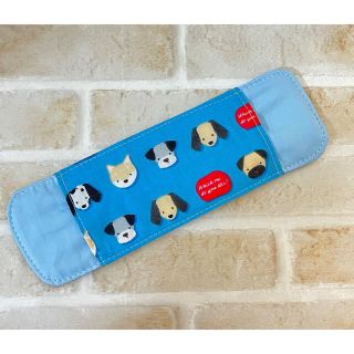 肩紐カバー　犬柄　水色×ブルー(外出用品)