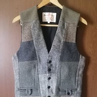 ハリスツイード(Harris Tweed)のハリスツイード　ジレ　ベスト(ベスト)