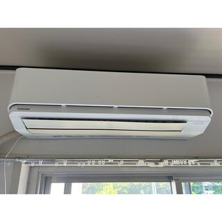 トウシバ(東芝)の室外機も送料込 6畳用 2017年製 東芝 冷暖房 エアコン クーラー(エアコン)