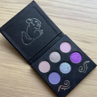 セフォラ(Sephora)の【ロシアのヤバい粉】チンチラ🐭ミニパレット【正規品】(アイシャドウ)