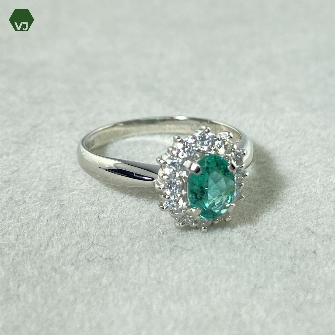 【15-13】エメラルド　ダイヤモンド　リング　E0.47ct D0.33ct  レディースのアクセサリー(リング(指輪))の商品写真