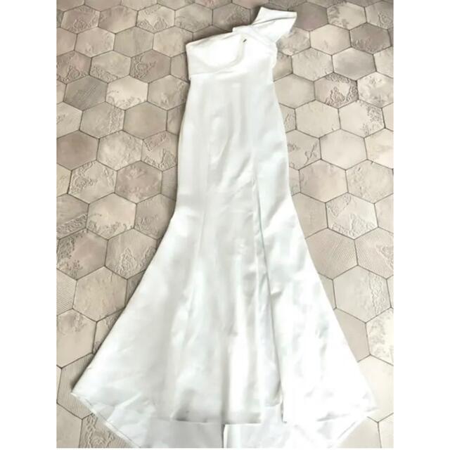 AngelR(エンジェルアール)のエンジェルアール ワンショルダースリットロングドレス 白 レディースのフォーマル/ドレス(ロングドレス)の商品写真