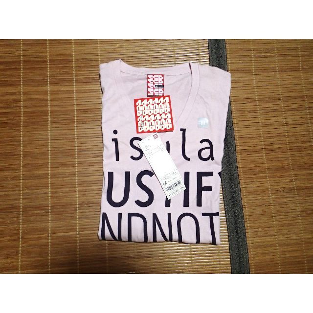 UNIQLO(ユニクロ)の195　新品）ユニクロUNIQLO　タイポグラフィTシャツ　M メンズのトップス(Tシャツ/カットソー(半袖/袖なし))の商品写真