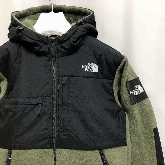 THE NORTH FACE(ザノースフェイス)のノースフェイス デナリ フーディ フリース パーカ ロゴ ワッペン スクエアNT メンズのジャケット/アウター(マウンテンパーカー)の商品写真