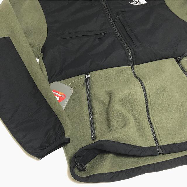 THE NORTH FACE(ザノースフェイス)のノースフェイス デナリ フーディ フリース パーカ ロゴ ワッペン スクエアNT メンズのジャケット/アウター(マウンテンパーカー)の商品写真