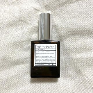 オゥパラディ(AUX PARADIS)のオゥパラディ  パルファム　ウィンターベリー　15ml(その他)