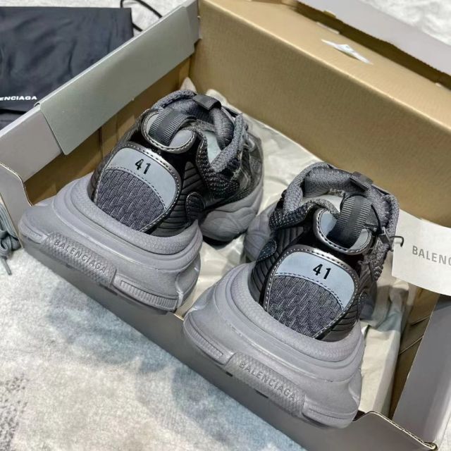 【新品】 Balenciaga - BALENCIAGA 3xl 41 新品 未使用 スニーカー