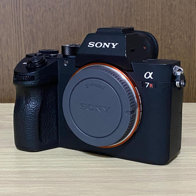 SONY(ソニー)のSony α7RIII ショット数わずか3000 スマホ/家電/カメラのカメラ(ミラーレス一眼)の商品写真