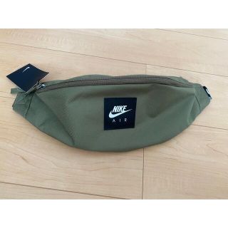 ナイキ(NIKE)のNIKE ナイキAIR ウエストポーチ　容量3L(ウエストポーチ)