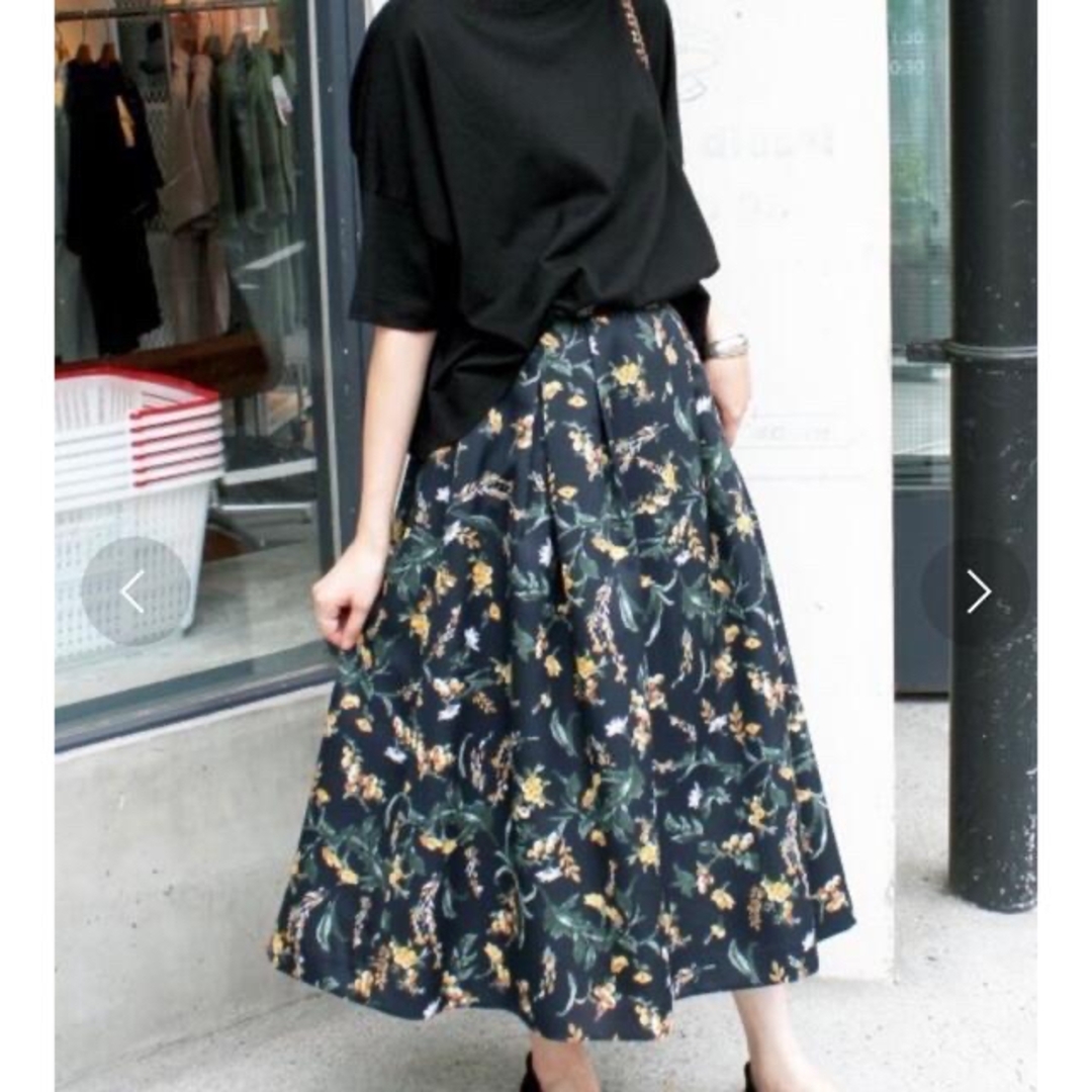 SLOBE IENA(スローブイエナ)のSLOBE IENA花柄スカート レディースのスカート(ロングスカート)の商品写真