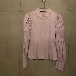 ザラ(ZARA)のパワーショルダー　ブラウス　zara(シャツ/ブラウス(長袖/七分))