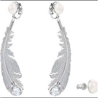SWAROVSKI - swarovskiスワロフスキー NICE 羽根 フェザーイヤリングの