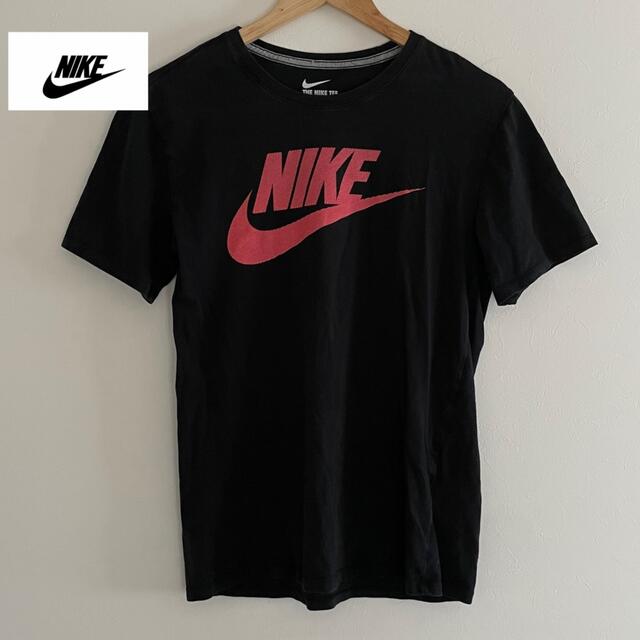 NIKE(ナイキ)のNIKE tシャツ 半袖Tシャツ プリントデザイン ビッグロゴ スウッシュ 黒 メンズのトップス(Tシャツ/カットソー(半袖/袖なし))の商品写真