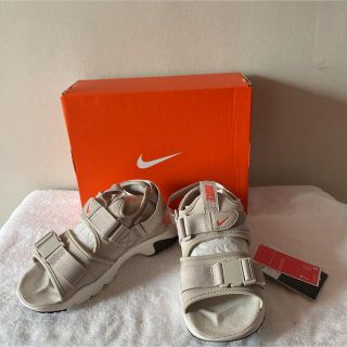 ナイキ(NIKE)の新品　WMNS NIKE CANYON SANDAL キャニオン　サンダル(サンダル)