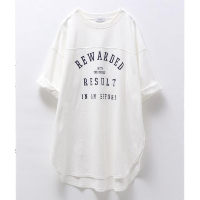 JEANASIS(ジーナシス)のジーナシス JEANASIS フットボールロゴBIGTEE 新品 レディースのトップス(Tシャツ(半袖/袖なし))の商品写真